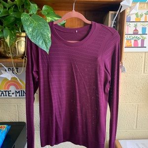 Lululemon breeze by top